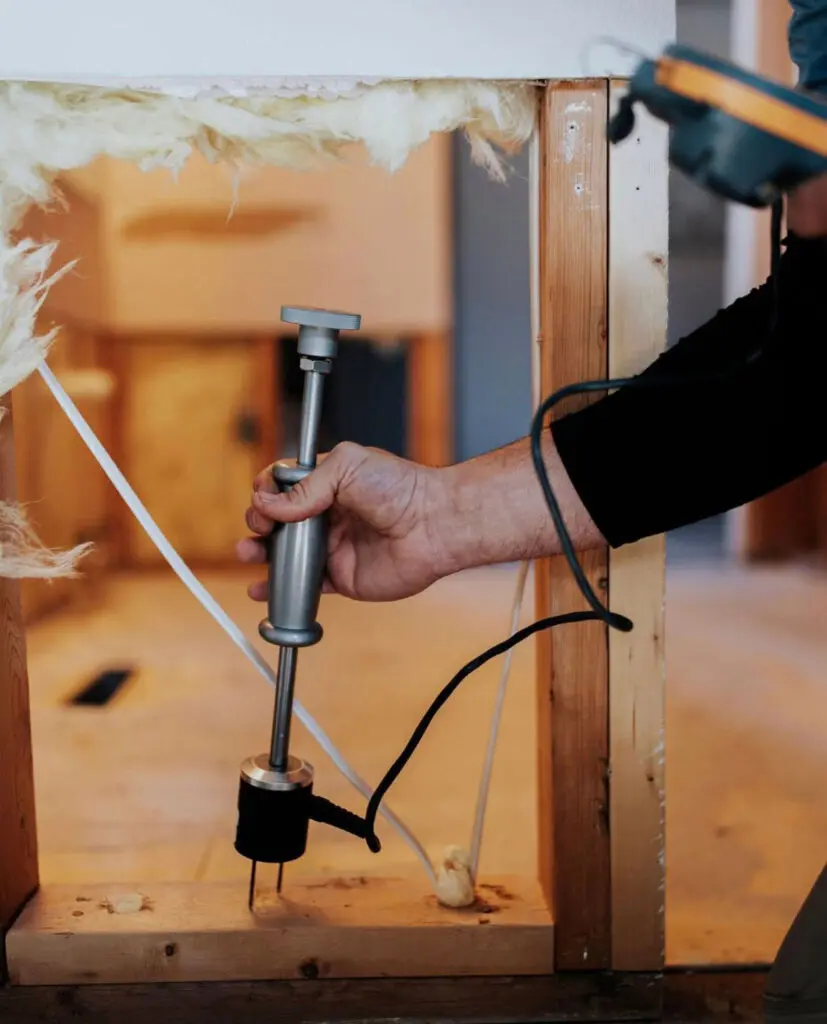 Xtreme-Restoration-testing-wood-studs-for-water-damage