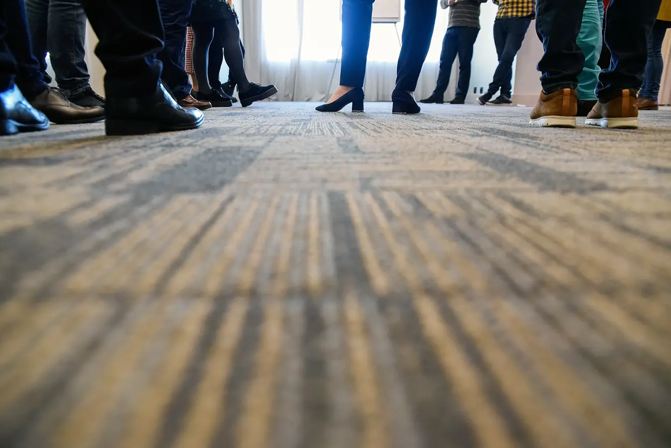 Office-space-with-carpeted-flooring